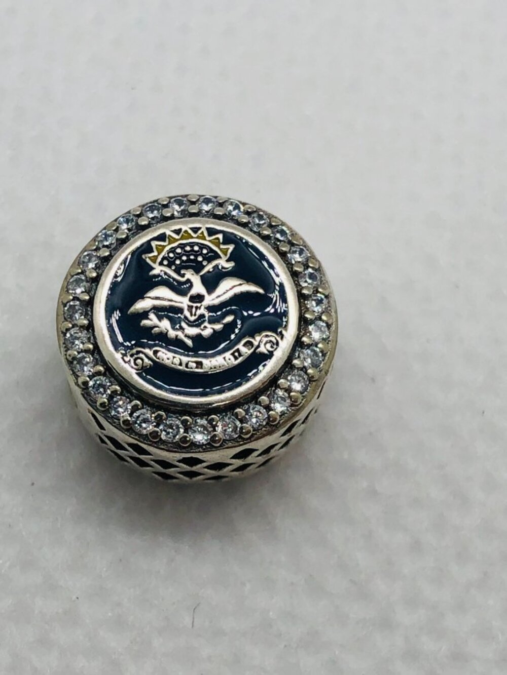 ✨ ✨Pandora flag of North Dakota button Charm